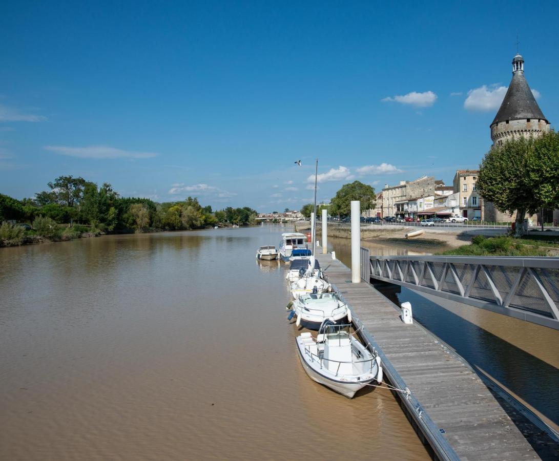 Logis Hotel De La Tour Libourne Kültér fotó