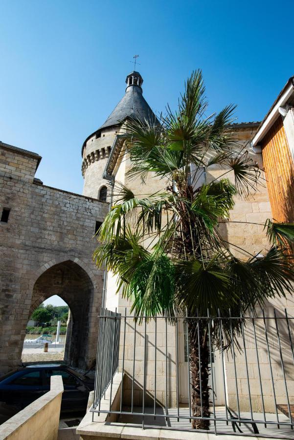 Logis Hotel De La Tour Libourne Kültér fotó