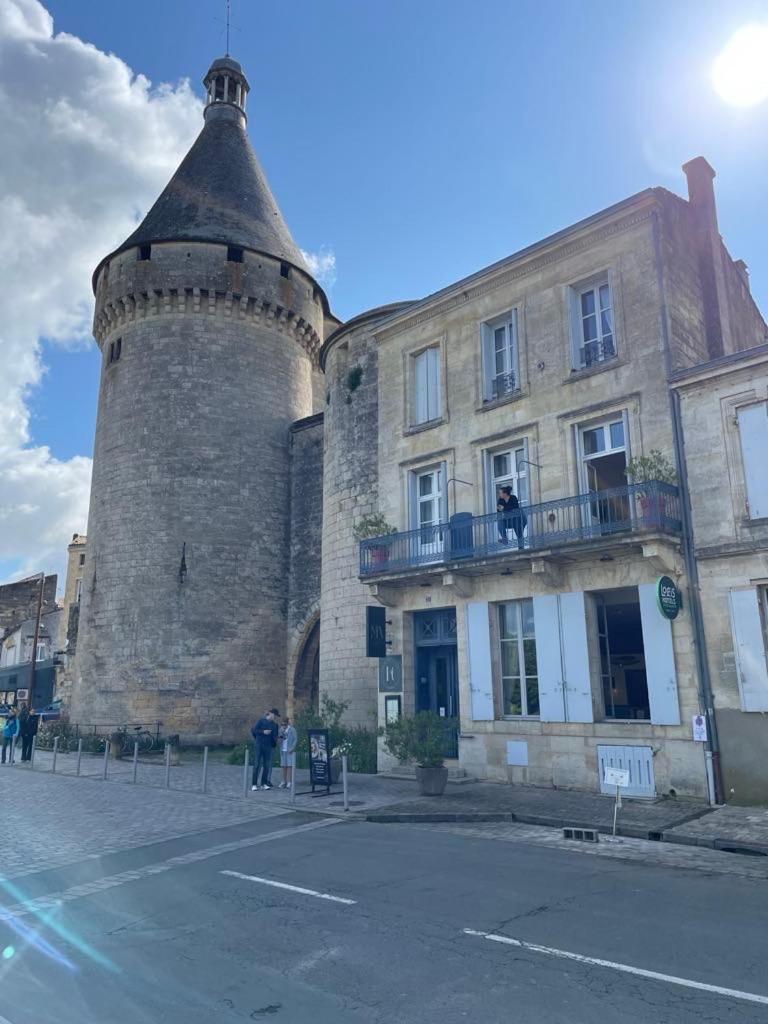 Logis Hotel De La Tour Libourne Kültér fotó